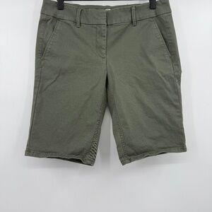 Loft Outlet Shorts Women 6 Petite Green Bermuda Roll Slash Pocket Stretch Casual